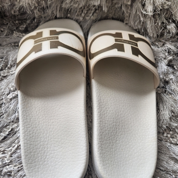 Salvatore Ferragamo sandals plastic - Picture 2 of 9